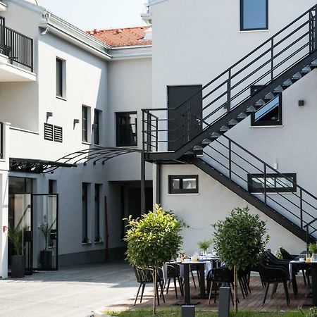 Hotel Florian&Godler Karlovac Exteriér fotografie